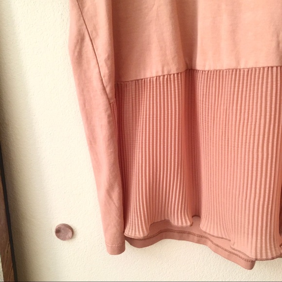 Coral Tee - Picture 2 of 2